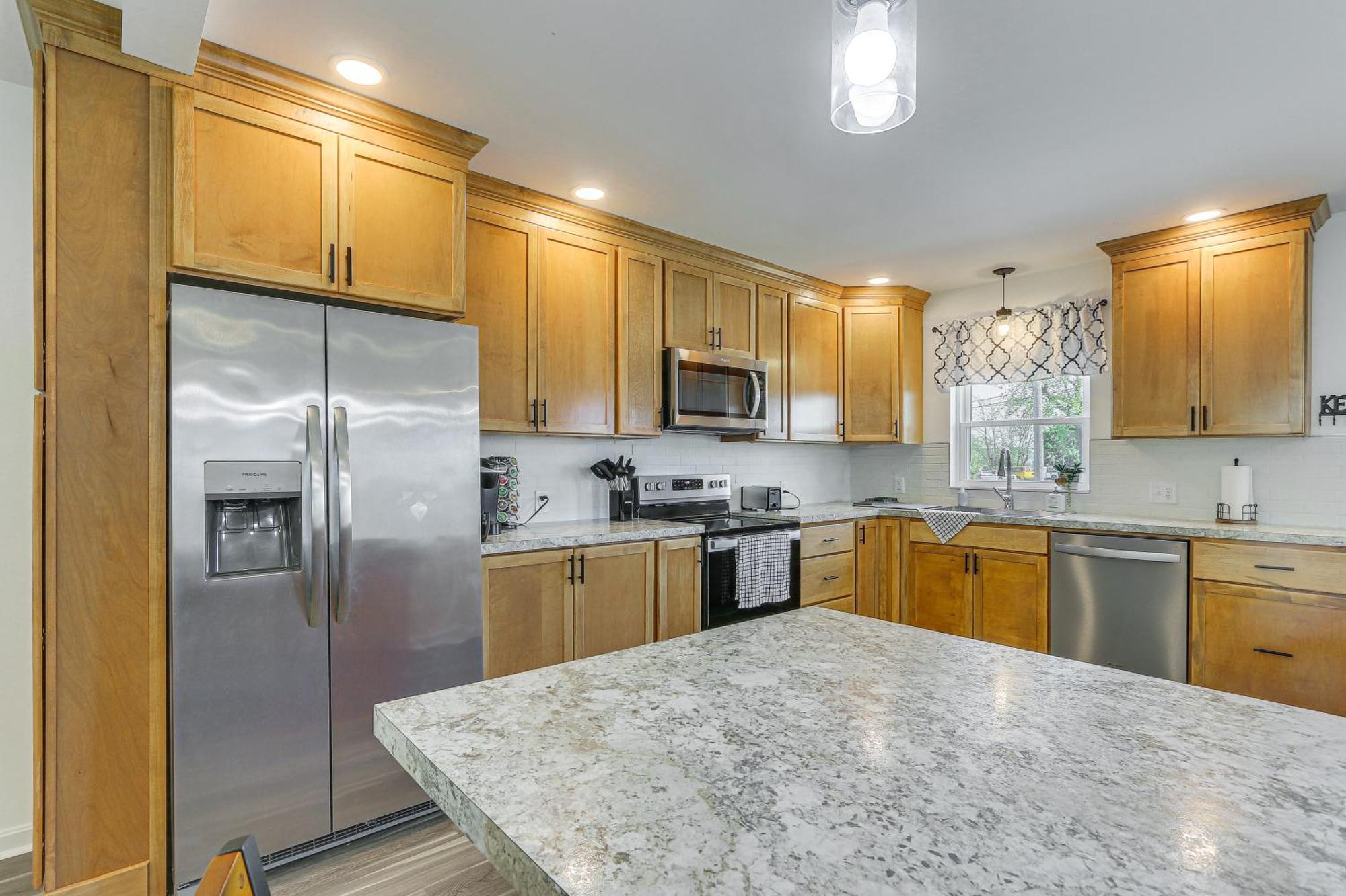 Spacious 4 Mi To Tiny World! Сasa de vacaciones Shippensburg