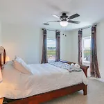 Spacious Shippensburg Home 4 Mi To Tiny World!
